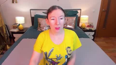 Catrin online show from February 12, 2026, 5:02 am