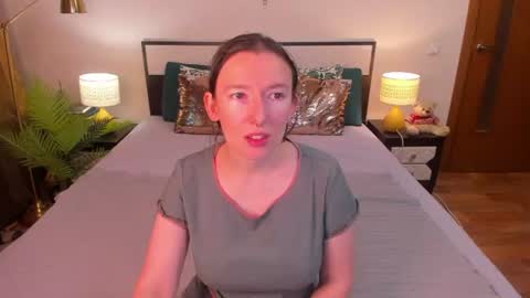 Snapshot of catherinewalls chatting on July 18, 2026, 4:05 am Catrin online show from July 18, 2026, 4:05 am