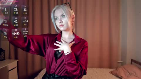 Mia online show from March 18, 2026, 11:02 am