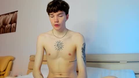 Snapshot of caties_cutes2 chatting on October 6, 2025, 8:56 am Tobi Den online show from October 6, 2025, 8:56 am