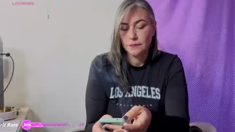 Snapshot of catrina_rich chatting on November 29, 2025, 12:02 am catrina online show from November 29, 2025, 12:02 am