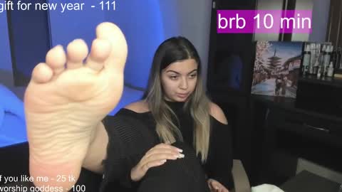 Catrina or just Cat online show from January 5, 2025, 9:05 am