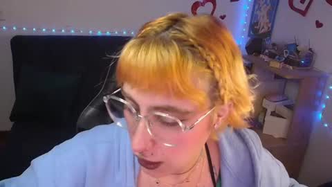 Snapshot of catsito chatting on June 19, 2026, 1:54 am im MIA -Independent Model MY OF is catsito3 online show from June 19, 2026, 1:54 am