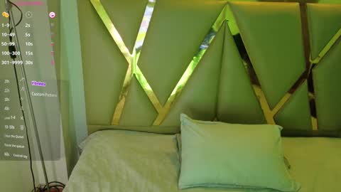 CATALEYA  online show from September 25, 2025, 12:20 pm