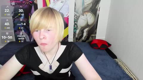 cattie_w_ online show from October 17, 2025, 2:04 am