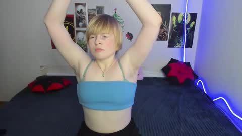 Snapshot of cattie_w_ chatting on February 17, 2026, 1:13 am cattie_w_ online show from February 17, 2026, 1:13 am