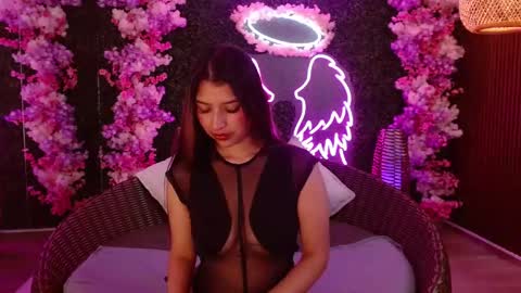 cattlyn online show from November 11, 2025, 4:23 am