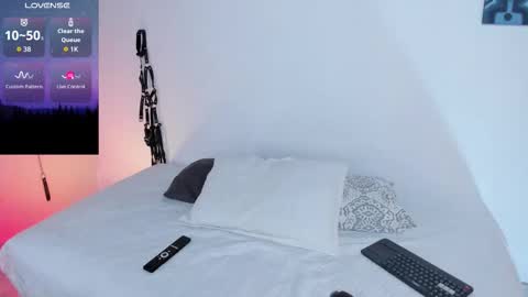 CattNamy online show from November 2, 2025, 9:33 am