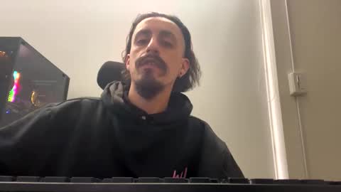 cayu_frensh94 online show from December 12, 2024, 9:37 pm