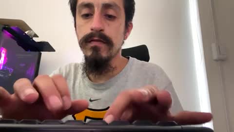 cayu_frensh94 online show from March 8, 2025, 10:13 pm