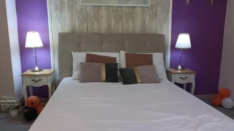 Ivanna online show from November 20, 2025, 6:02 am