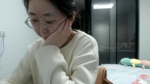 ANNYANNY online show from December 19, 2024, 2:02 pm