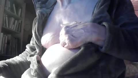 Snapshot of cd_99 chatting on January 4, 2025, 6:09 pm cd_99 online show from January 4, 2025, 6:09 pm