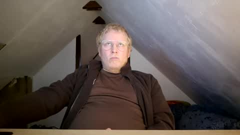 Snapshot of cebas chatting on January 21, 2025, 11:35 am cebas online show from January 21, 2025, 11:35 am