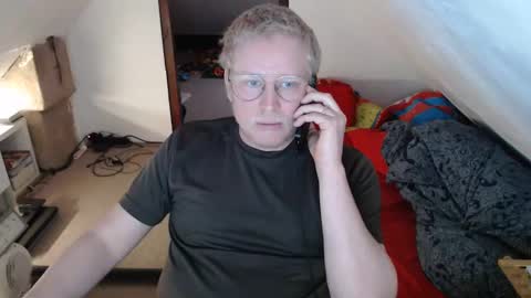 Snapshot of cebas chatting on March 11, 2025, 11:01 am cebas online show from March 11, 2025, 11:01 am