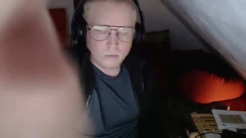 Snapshot of cebas chatting on November 6, 2025, 9:10 am cebas online show from November 6, 2025, 9:10 am