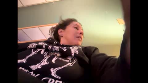 cece_vibez online show from November 3, 2025, 3:30 am