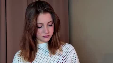 Lina  online show from February 14, 2026, 7:10 pm