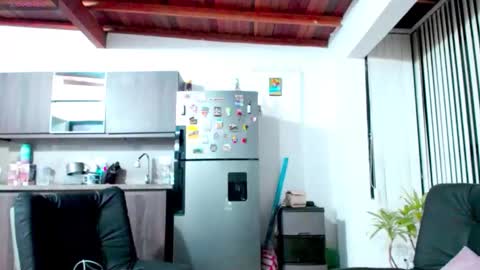 ceci online show from March 8, 2026, 3:32 am