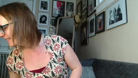 Cecily Saint Claire online show from December 28, 2024, 1:38 pm