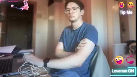 Snapshot of ceedm91 chatting on November 13, 2025, 2:27 pm ceedm91 online show from November 13, 2025, 2:27 pm