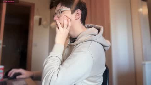 Snapshot of ceedm91 chatting on November 18, 2025, 10:20 am ceedm91 online show from November 18, 2025, 10:20 am