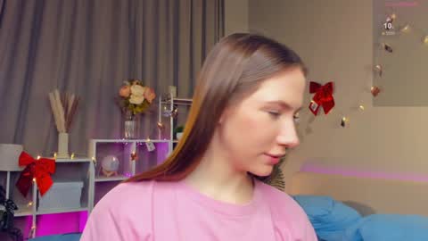 Snapshot of cel1ne_secret chatting on February 2, 2025, 7:14 pm Josie Manesi online show from February 2, 2025, 7:14 pm