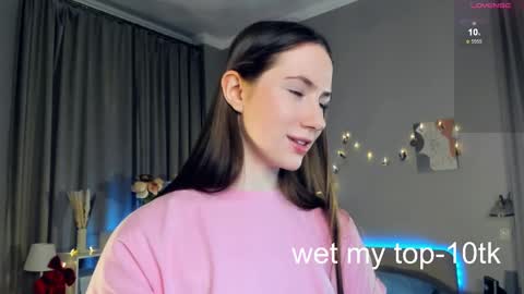 Snapshot of cel1ne_secret chatting on February 19, 2025, 11:36 pm Josie Manesi online show from February 19, 2025, 11:36 pm