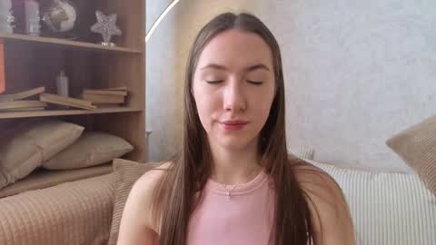 Snapshot of cel1ne_secret chatting on September 10, 2025, 5:29 am Josie Manesi online show from September 10, 2025, 5:29 am