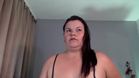 Snapshot of celeeste_w chatting on July 14, 2026, 2:05 am Celeste online show from July 14, 2026, 2:05 am