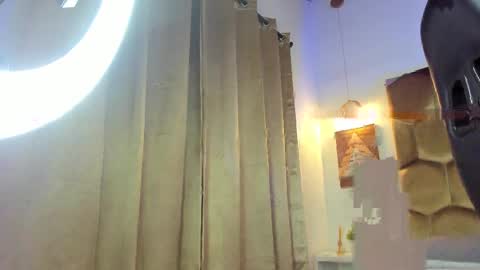 celene_rosejs online show from April 7, 2026, 3:07 am