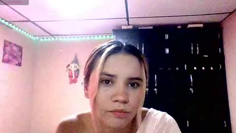 Snapshot of celeste_rain2 chatting on October 3, 2025, 9:23 pm celeste online show from October 3, 2025, 9:23 pm