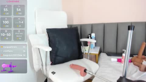 Snapshot of celeste_smmith_ chatting on March 9, 2025, 6:28 am celeste_smmith_ online show from March 9, 2025, 6:28 am