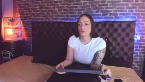 celeste_starsss online show from March 4, 2026, 3:34 am