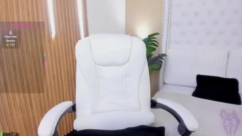 Celeste Wayne online show from April 15, 2026, 9:04 pm