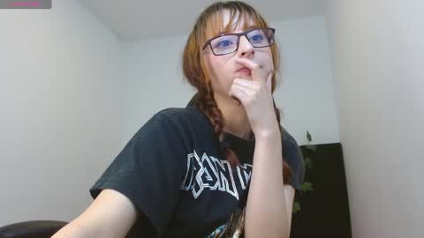 Snapshot of celesteayase chatting on February 5, 2025, 1:37 am celesteayase online show from February 5, 2025, 1:37 am