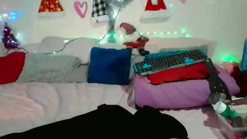 celestehot222 online show from January 7, 2026, 9:12 am