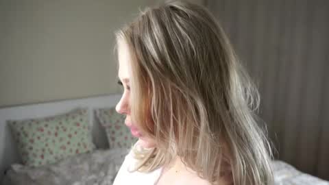 Mellani online show from April 7, 2026, 1:22 pm