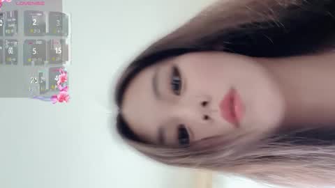 Snapshot of celestisse1 chatting on October 30, 2025, 7:10 am celestisse1 online show from October 30, 2025, 7:10 am