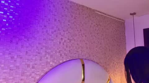 celestte_sm online show from May 27, 2026, 7:33 pm