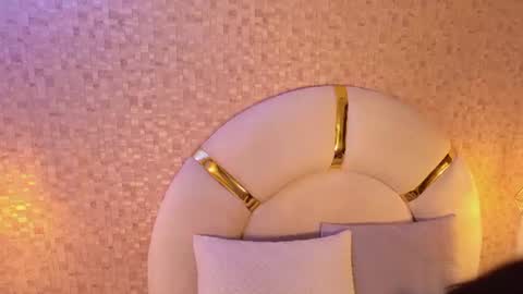 celestte_sm online show from June 14, 2026, 7:16 pm