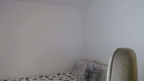 Celine Costas online show from October 23, 2025, 2:44 am