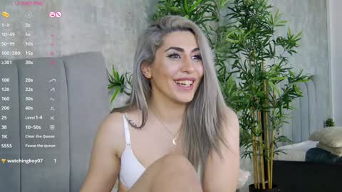 Snapshot of celinemeyerr chatting on January 22, 2025, 12:49 pm CelineMeyer online show from January 22, 2025, 12:49 pm