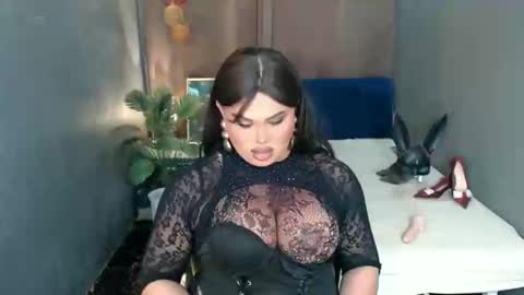 cellinekittcumerr online show from November 3, 2025, 4:30 pm