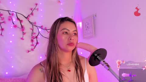 Hello guys my name is Sofi and Lizzie and  Vanessa online show from October 4, 2025, 4:16 pm