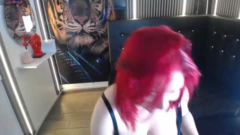 Cerecita  online show from December 4, 2025, 11:52 am