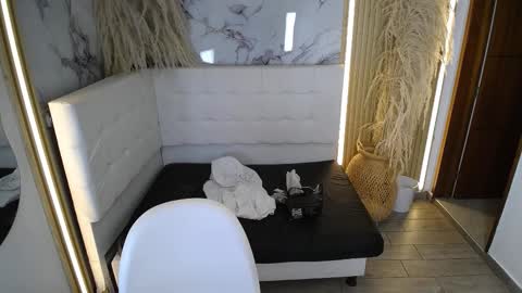 Cerecita  online show from January 6, 2026, 11:58 am