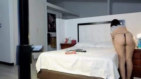 Cerecita online show from December 23, 2025, 3:04 am