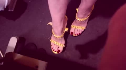 Cerise online show from October 12, 2025, 10:53 pm