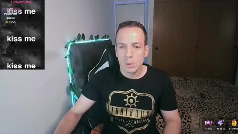 Cerso online show from November 11, 2025, 2:11 am